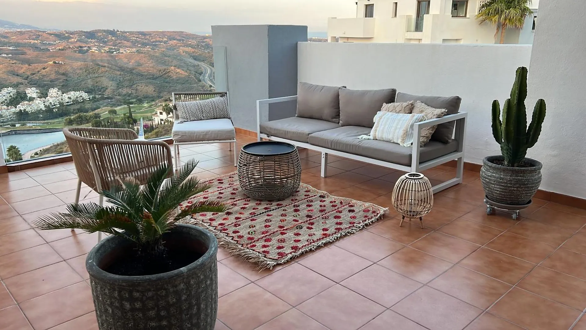 Casa Dollita - Semi Penthouse - 90 Square Meters Terrace -Breathtaking Seaview Apartment Mijas